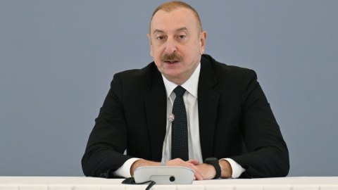 İlham Əliyev: Quru sərhədinin açılması ilə bağlı məqam hələ yetişməyib!