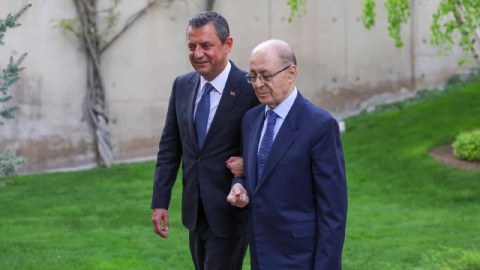 CHP sədri Türkiyənin sabiq prezidenti ilə görüşüb - Təcrübəsindən bəhrələnirik