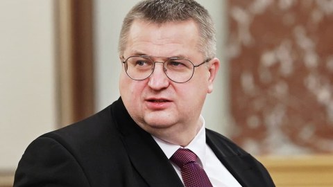 Rusiya Paşinyanı Moskvada gözləyir - Aleksey Overçuk