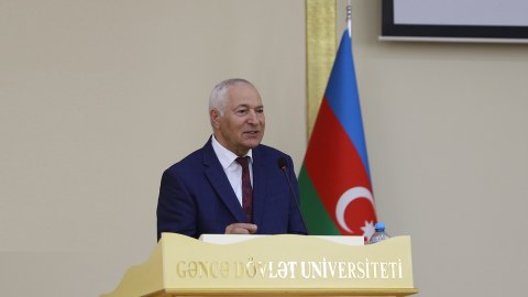 Professor Asif Rüstəmli Gəncə Dövlət Universitetində ustad dərsi keçib