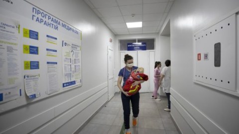 Hava hücumuna görə Kiyev xəstəxanaları təxliyə edilir
