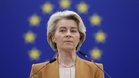 Ursula Fon der Lyayen Bakıya dəvət edildi
