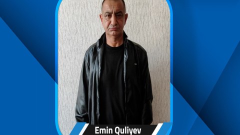 1600 manatlıq boyunbağı oğurladı