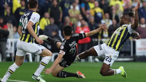 "Fənərbaxça" "Beşiktaş"ı məğlub etdi 