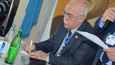 İsa Qəmbər Müsavat başqanlığına namizəd OLDU