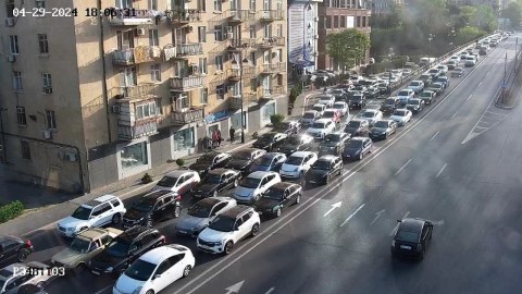 Bakının tıxaclı YOLLARI