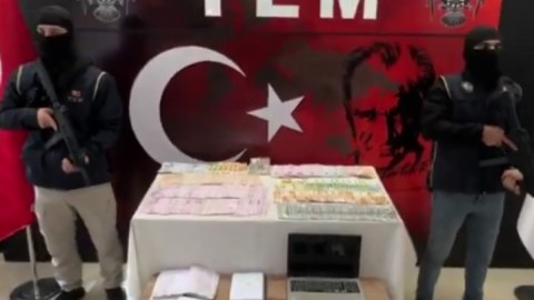 Türkiyədə İŞİD-lə əlaqədə şübhəli bilinən daha 41 nəfər saxlanıldı