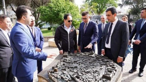 Çin Xalq Assosiasiyasının sədri İçərişəhərdə olub - FOTO