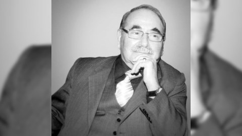 Azərbaycan ədəbi dilinə akademik baxış