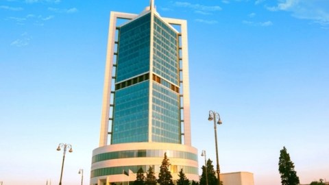 Dövlət Neft Fondu dollar satışını artırıb