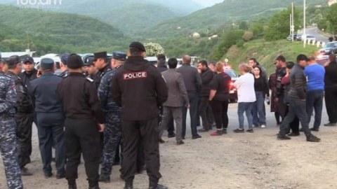 Azərbaycanla sərhədə əlavə polis qüvvələri gətirildi 