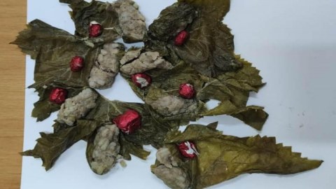 Təcridxanaya dolmanın içərisində narkotik keçirmək istədi