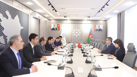 Minalarla mübarizə müzakirə edildi