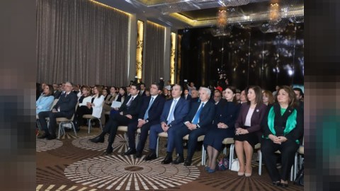 MEDİA-nın təşkilatçılığı ilə keçirilən forumun açılış mərasimindən FOTOLAR