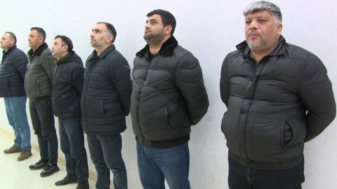 Keyfiyyətsiz yuyucu vasitələr hazırlayan  dəstə üzvləri tutuldu - VİDEO