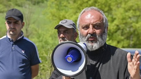 Azərbaycanla delimitasiya əleyhinə sərhəd kəndindən İrəvana yürüş başlayıb
