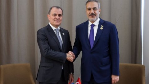 Ceyhun Bayramov Hakan Fidanla nələri müzakirə etdi?