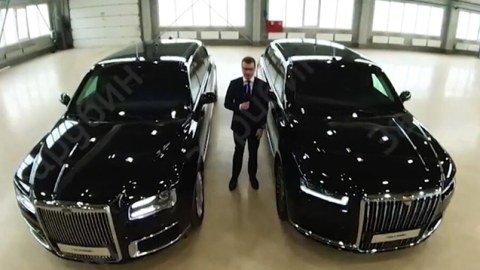 Putinin yeni avtomobili - VİDEO