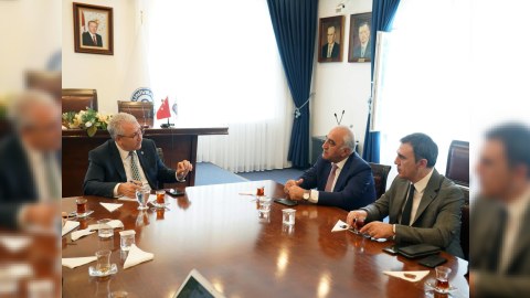 UNEC-in rektoru İzmirdə olub - FOTO