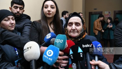 31 il idi gözüm yollarda qalmışdı - Şəhid anası