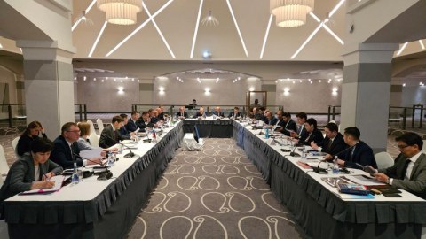 Bakıda 5 ölkənin nümayəndələri Xəzəri müzakirə etdi 