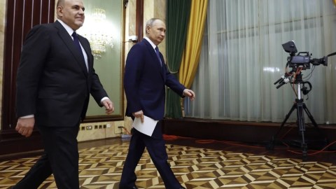 Putin kimləri komandasından göndərəcək?