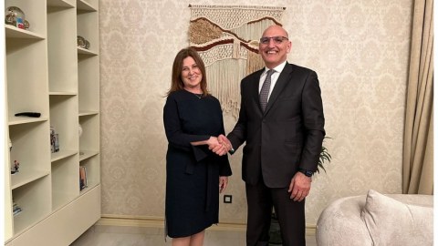 Elçin Əmirbəyov İsrailin XİN nümayəndəsi ilə Yaxın Şərqdəki vəziyyəti müzakirə etdi 