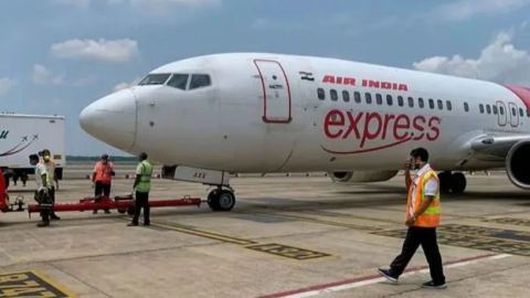 Hindistanda 70-ə yaxın aviareys ləğv edildi
