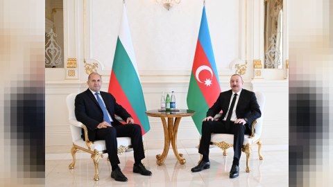 İlham Əliyev Rumen Radevlə təkbətək görüşüb - FOTO