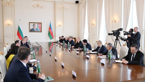Azərbaycan və Bolqarıstan prezidentləri arasında geniş tərkibdə görüş keçirilib