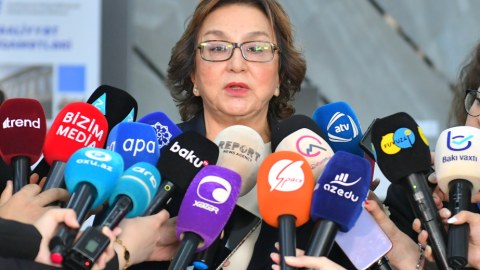 Məleykə Abbaszadə gələn ilin imtahan vaxtlarından DANIŞDI