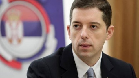 Serb nazirdən Mirzoyana CAVAB