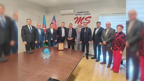 Elşad Paşasoyun 50 yaşı qeyd olundu - FOTO