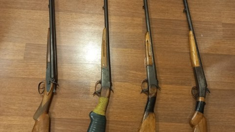 Ötən gün vətəndaşlardan 1 avtomat, üç tüfəng götürülüb
