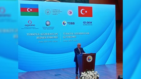 Əli Əsədov türkiyəli investorları bərpaolunan enerji sahəsində əməkdaşlığa çağırdı