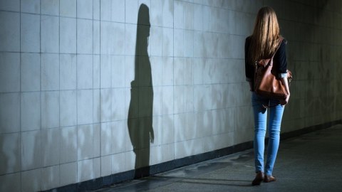 Sumqayıtda 17 yaşlı qız itkin düşüb