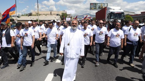 Parlamentdə Paşinyanın impiçmenti tələb olunacaq