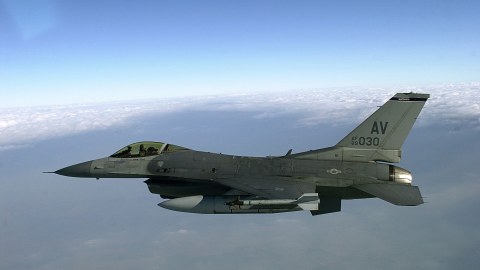 F-16-ların Ukraynada olacağı tarix BƏLLİ OLDU
