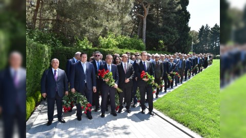 Dövlət Su Ehtiyatları Agentliyinin kollektivi Ulu Öndərin xatirəsini yad. etdi - FOTO