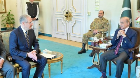 Şahbaz Şərifə COP29-a dəvət məktubu çatdırıldı