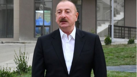 Prezident Şuşanın azad edilməsindən danışdı: “...bu sıldırım qayalara dırmaşaraq...”