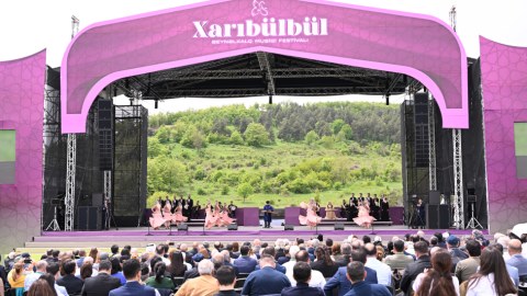 Dünyanı bizə, bizi dünyaya tanıdan “Xarıbülbül”