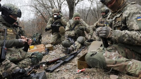 Ukrayna ordusu Xarkovun bir sıra mövqelərindən GERİ ÇƏKİLDİ