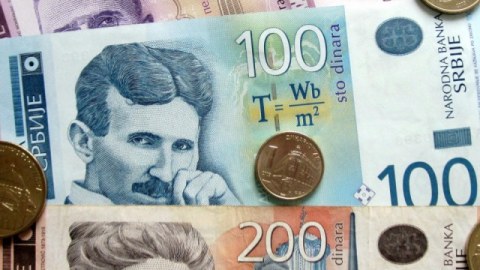 Kosova Serbiya dinarından imtina edir