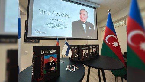 Helsinkidə Heydər Əliyevin anadan olmasının 101 illiyi qeyd edilib