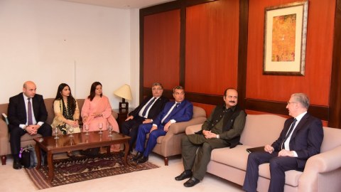 Nazir Pakistanda daha bir görüş keçirdi 