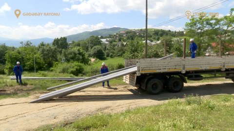 “Azərişıq” Gədəbəyin elektrik şəbəkəsini yeniləyir - VİDEO