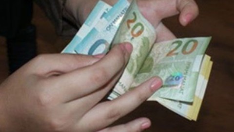 Marketə saxta pul verən qadınlar saxlanıldı