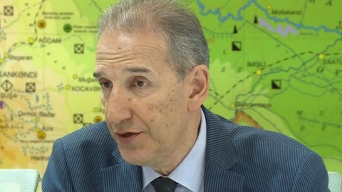 Muxtar Babayev müşavirini işdən ÇIXARDI