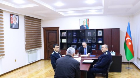 Baş prokuror Göyçay rayonunda vətəndaşları qəbul edib